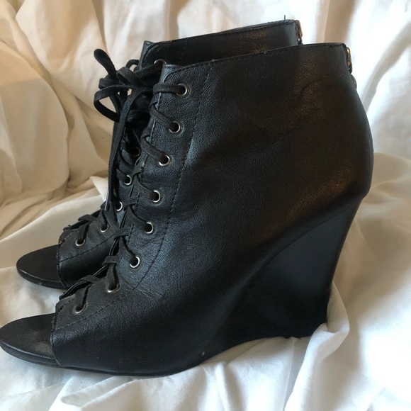 Simply Vera Vera Wang wedge Boots - Picture 4 of 8